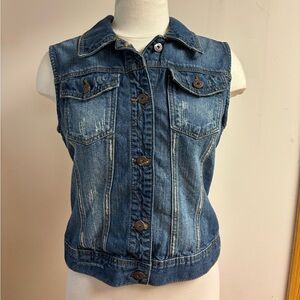 Mudd Denim Distressed Dark Wash Button up vest with pockets size L